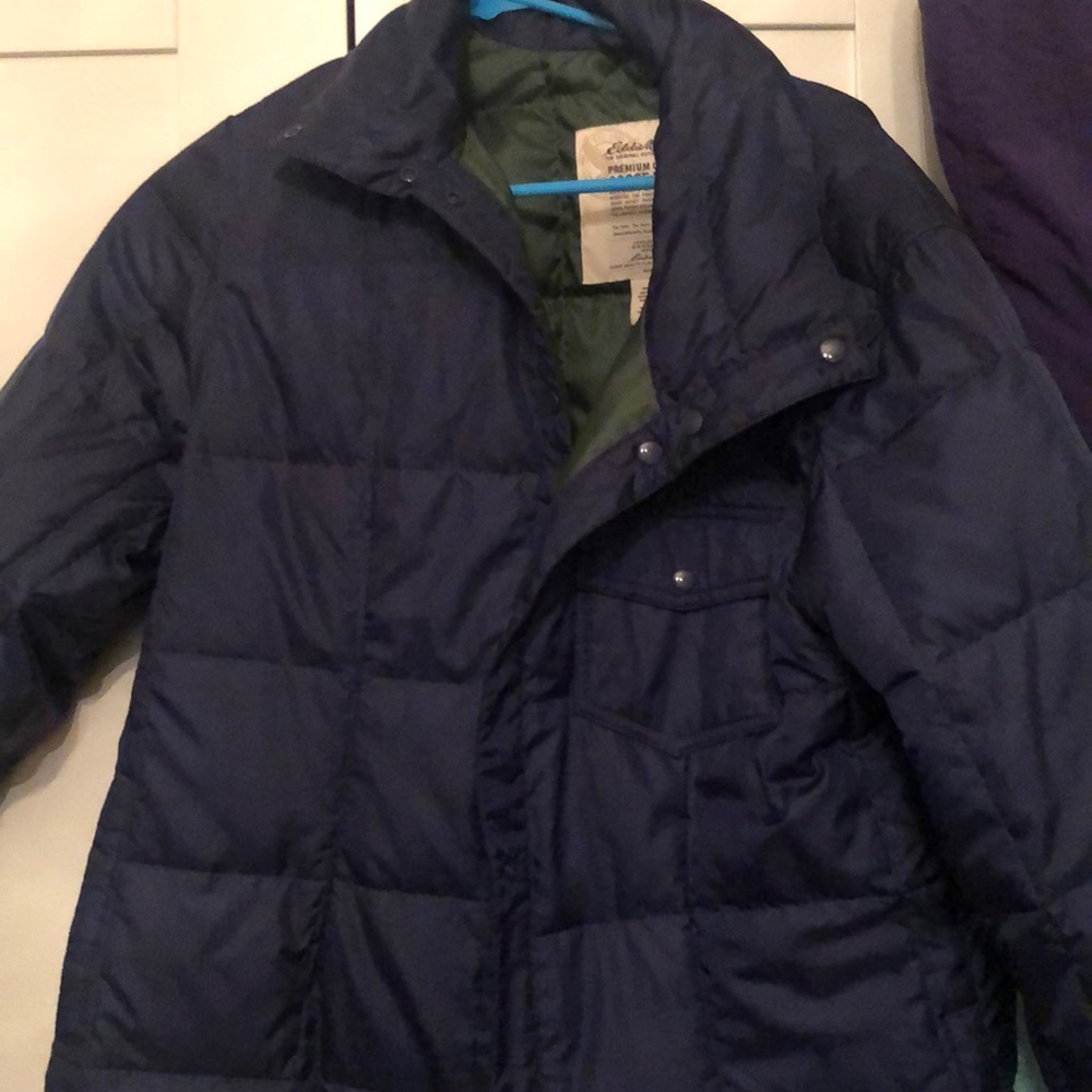 Women’s Eddie Bauer goose down lightweight coat